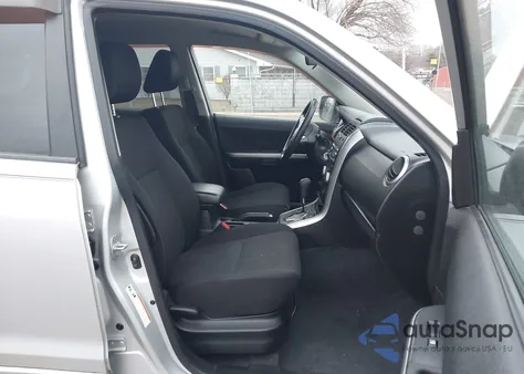 2011 Suzuki Grand Vitara Premium/Premium W/Alloy Wheels z USA, uszkodzony, nr VIN JS3TD0D22B4102989